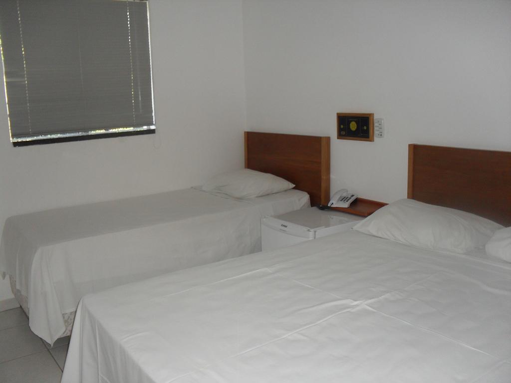 Hotel Beto Rocha Santa Fe do Sul Quarto foto